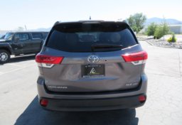 2019 Toyota Highlander - Image 11