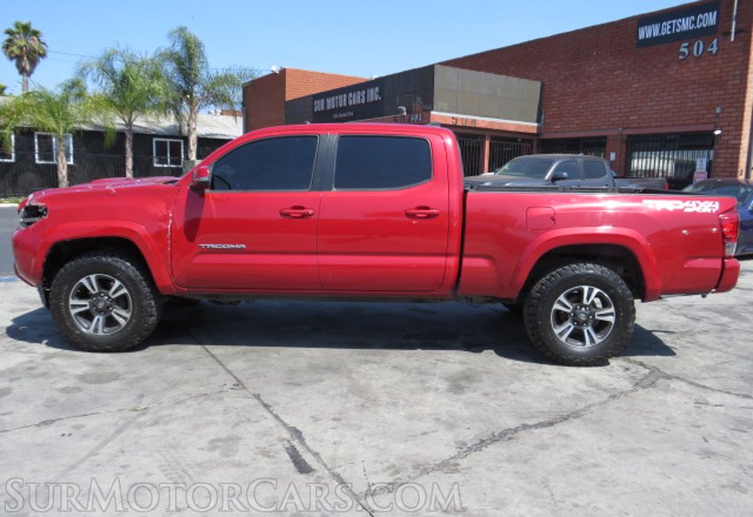 2016 Toyota Tacoma - Image 12