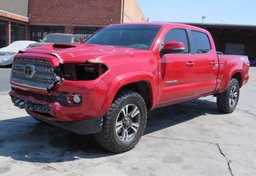 2016 Toyota Tacoma - Image 4