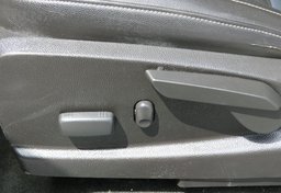 2016 GMC Canyon - Image 52