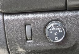 2016 GMC Canyon - Image 50