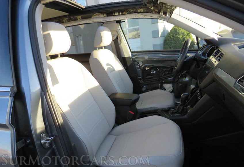 2021 Volkswagen Tiguan - Image 23