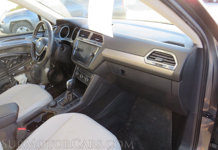 2021 Volkswagen Tiguan - Image 19