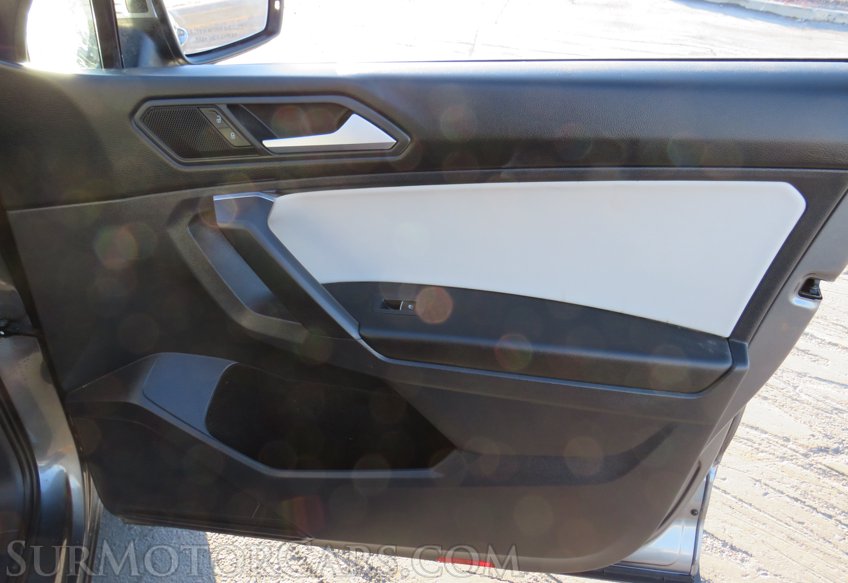 2021 Volkswagen Tiguan - Image 43