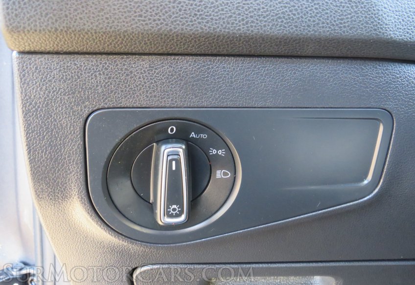 2021 Volkswagen Tiguan - Image 38