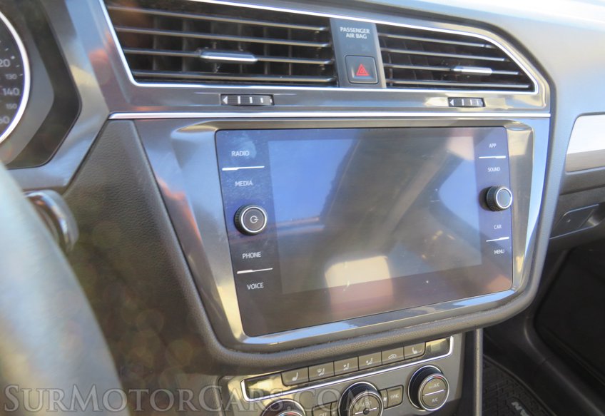 2021 Volkswagen Tiguan - Image 35