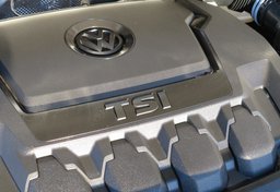 2021 Volkswagen Tiguan - Image 45