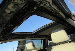 2021 Volkswagen Tiguan - Image 37