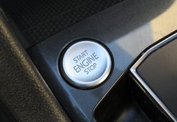 2021 Volkswagen Tiguan - Image 39