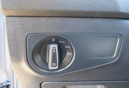 2021 Volkswagen Tiguan - Image 38