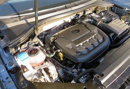 2021 Volkswagen Tiguan - Image 48