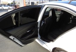 2015 BMW M3 - Image 26