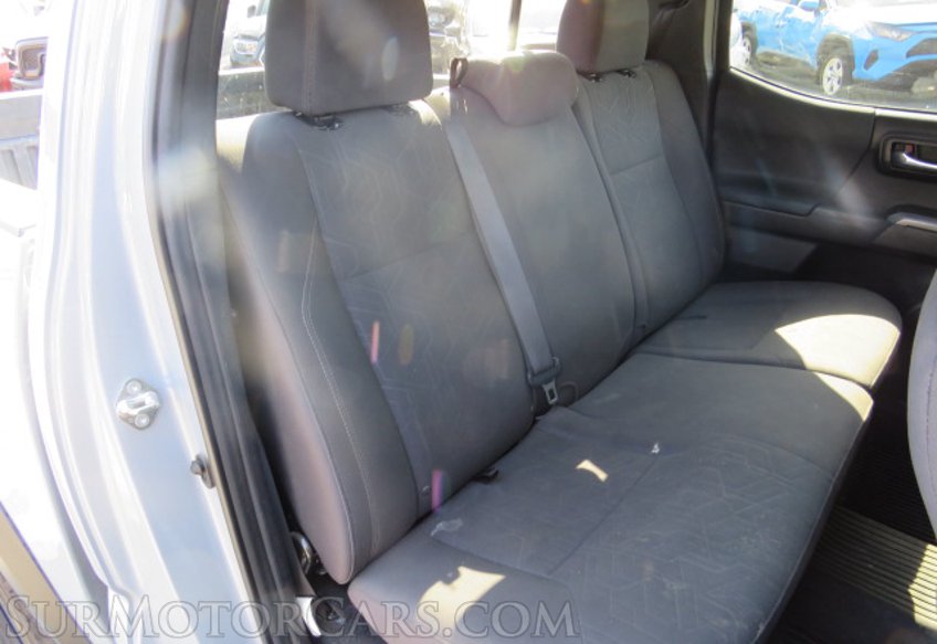 2019 Toyota Tacoma 4WD - Image 33