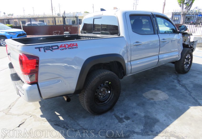 2019 Toyota Tacoma 4WD - Image 8