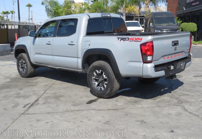 2019 Toyota Tacoma 4WD - Image 9