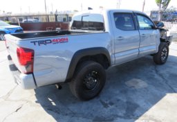 2019 Toyota Tacoma 4WD - Image 8