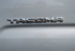 2019 Toyota Tacoma 4WD - Image 17