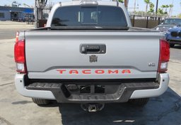 2019 Toyota Tacoma 4WD - Image 12