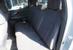 2019 Toyota Tacoma 4WD - Image 34