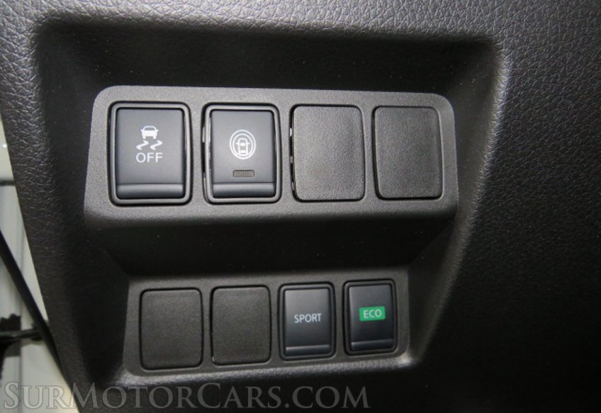 2020 Nissan Rogue Sport - Image 38