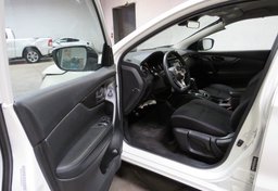 2020 Nissan Rogue Sport - Image 22