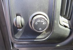 2018 Chevrolet Silverado 1500 - Image 34