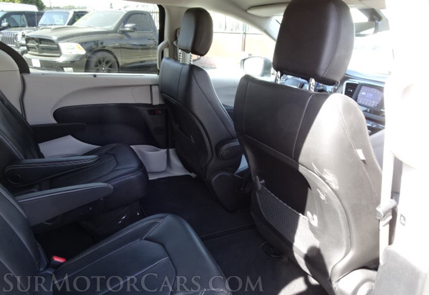 2020 Chrysler Voyager - Image 32