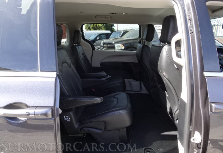 2020 Chrysler Voyager - Image 24