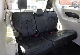 2020 Chrysler Voyager - Image 34