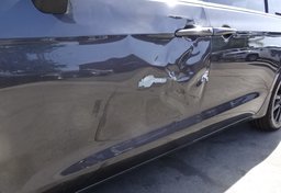 2020 Chrysler Voyager - Image 17