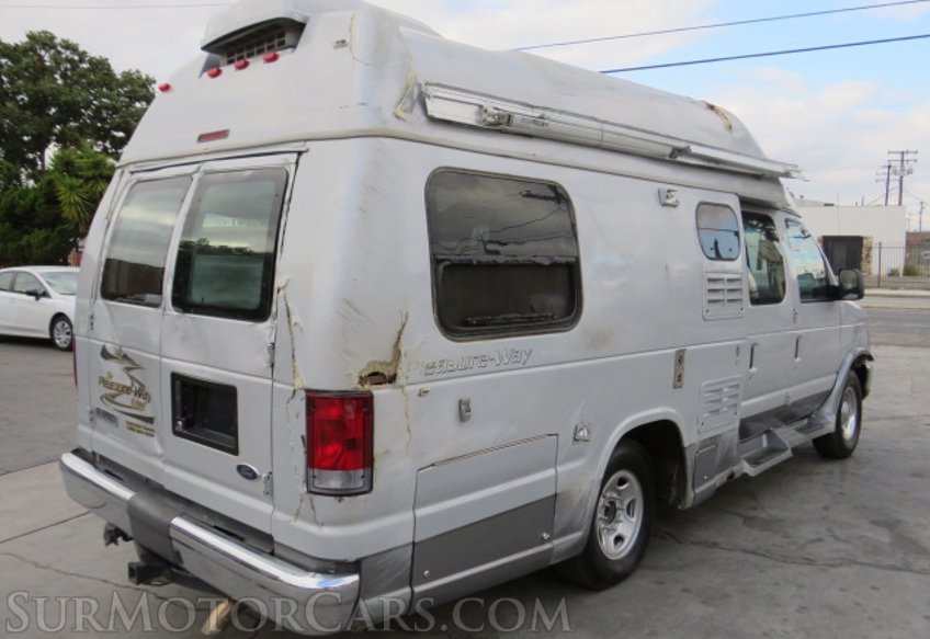 2008 Ford Econoline Cargo Van - Image 8