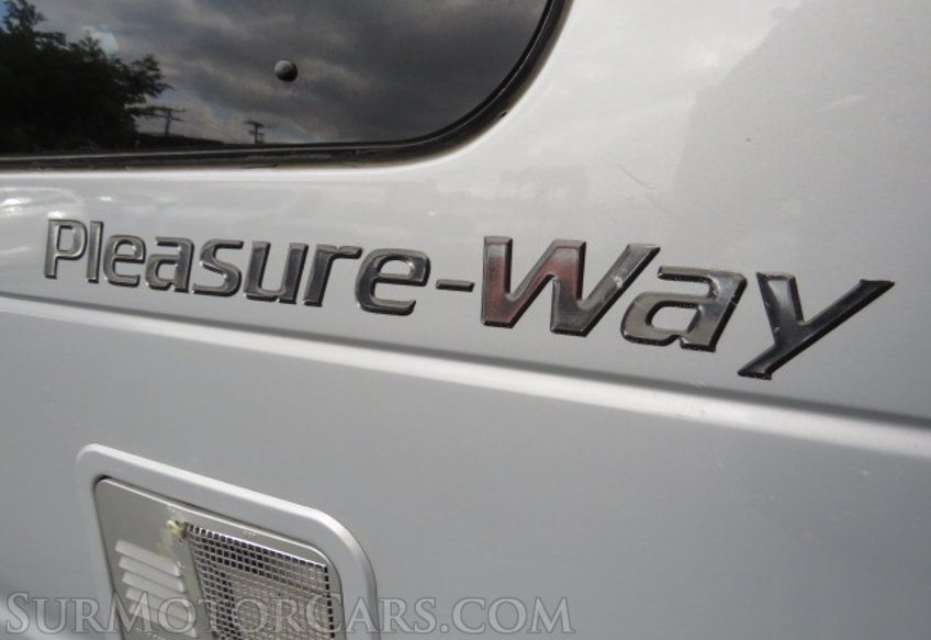 2008 Ford Econoline Cargo Van - Image 23