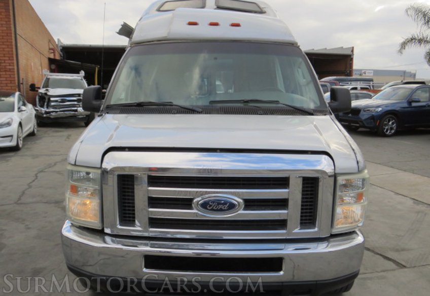 2008 Ford Econoline Cargo Van - Image 12