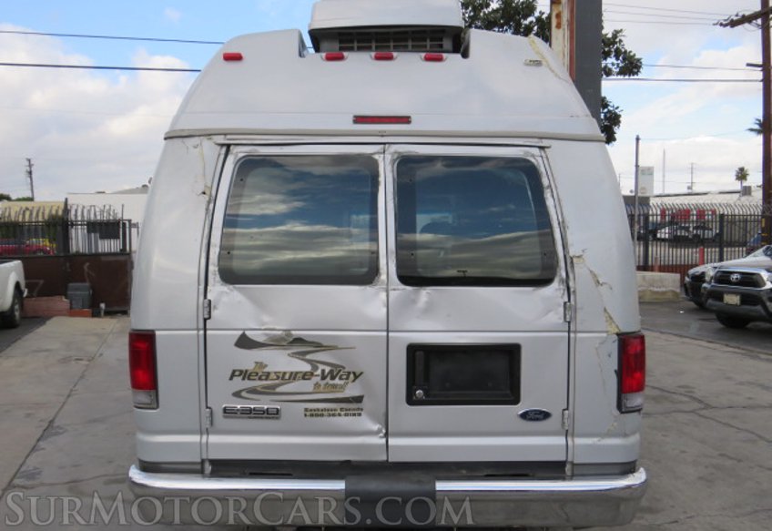 2008 Ford Econoline Cargo Van - Image 11