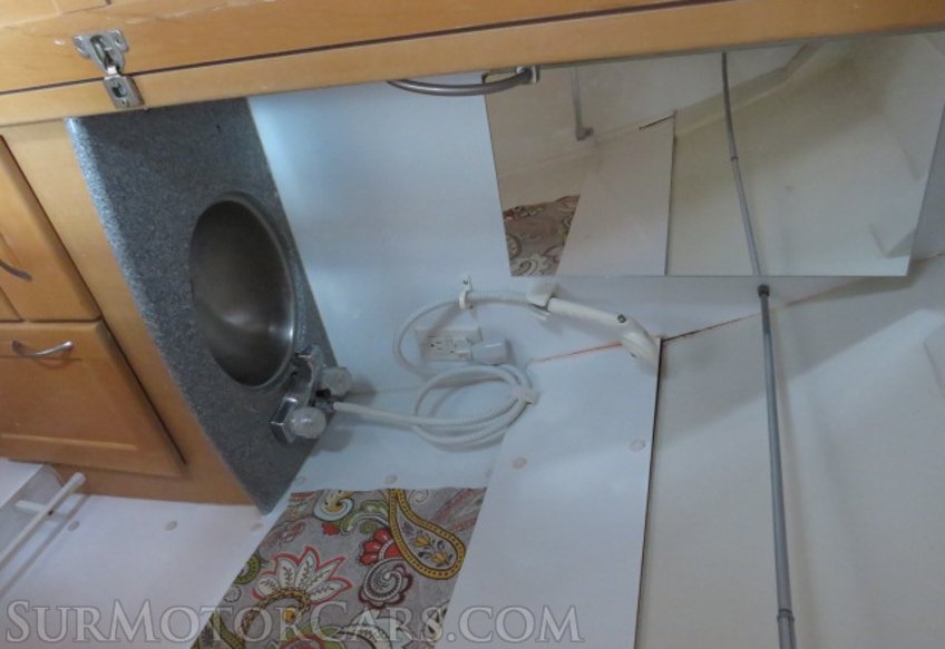 2008 Ford Econoline Cargo Van - Image 41