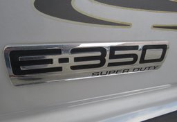 2008 Ford Econoline Cargo Van - Image 16