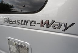 2008 Ford Econoline Cargo Van - Image 23