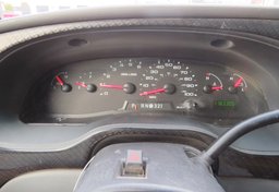 2008 Ford Econoline Cargo Van - Image 32