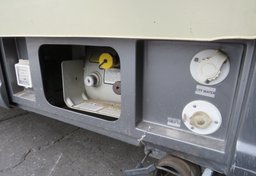 2008 Ford Econoline Cargo Van - Image 27