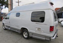 2008 Ford Econoline Cargo Van - Image 10
