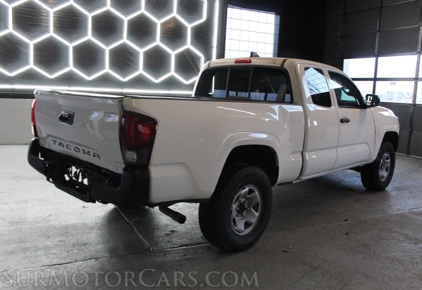 2023 Toyota Tacoma - Image 7