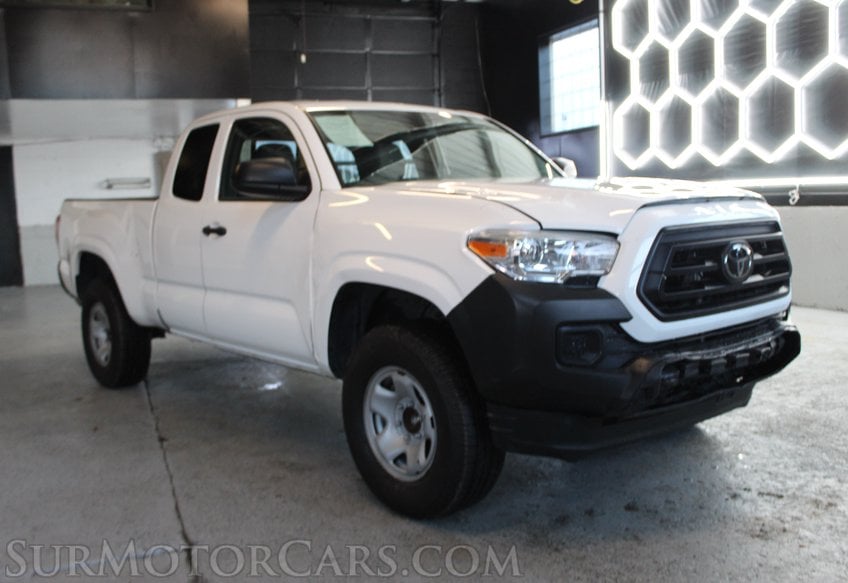 2023 Toyota Tacoma - Image 3