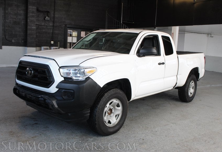 2023 Toyota Tacoma - Image 4