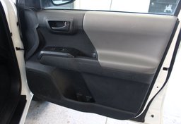 2023 Toyota Tacoma - Image 38