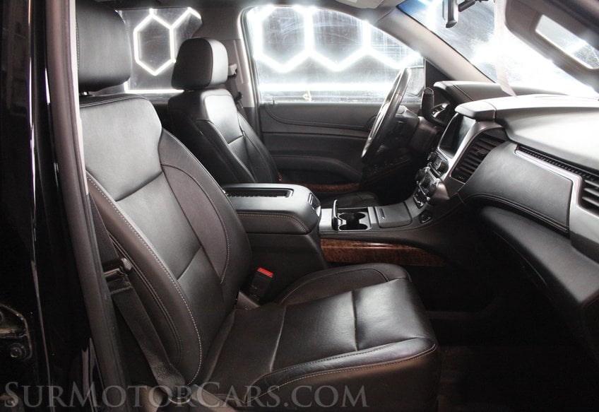 2020 Chevrolet Suburban Premier - Image 33