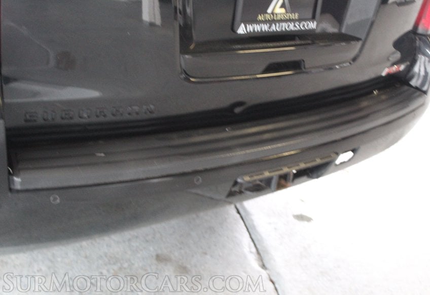 2020 Chevrolet Suburban Premier - Image 24