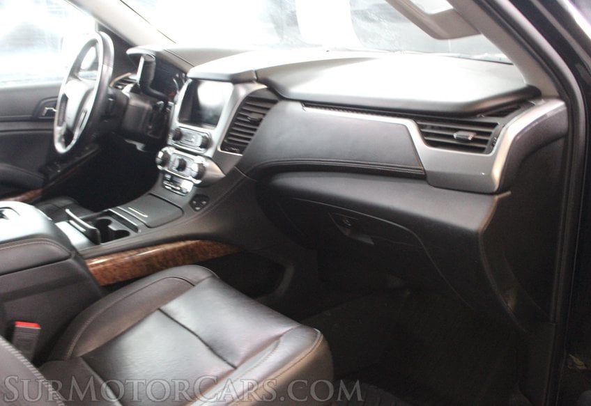 2020 Chevrolet Suburban Premier - Image 29