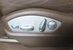Thumbnail of 2016 Porsche Macan