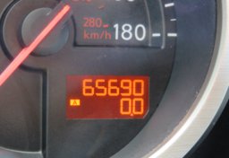 2015 Nissan 370Z - Image 30