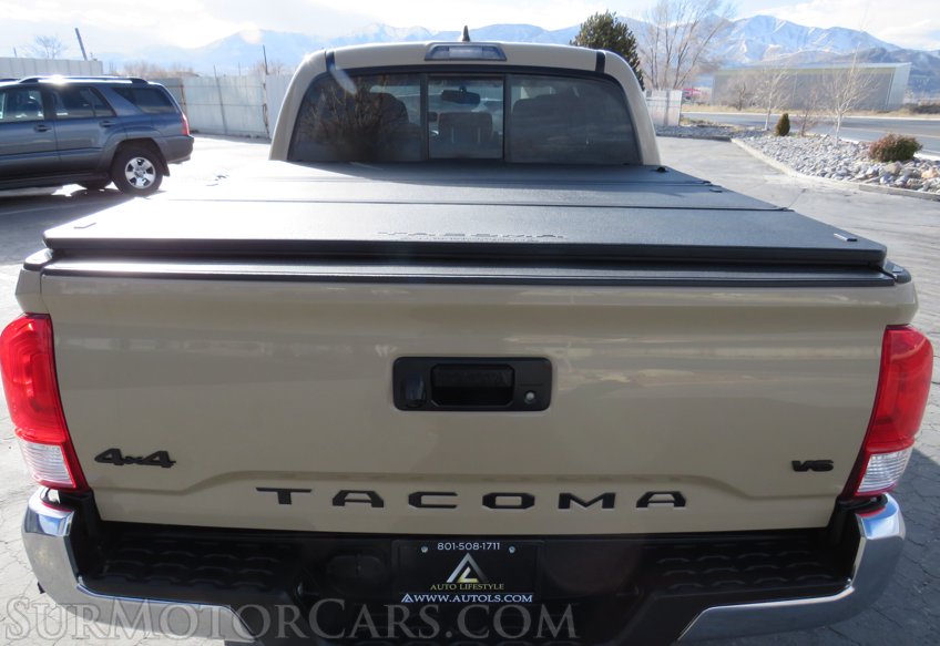 2017 Toyota Tacoma - Image 19